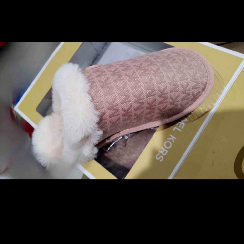 slippers mk